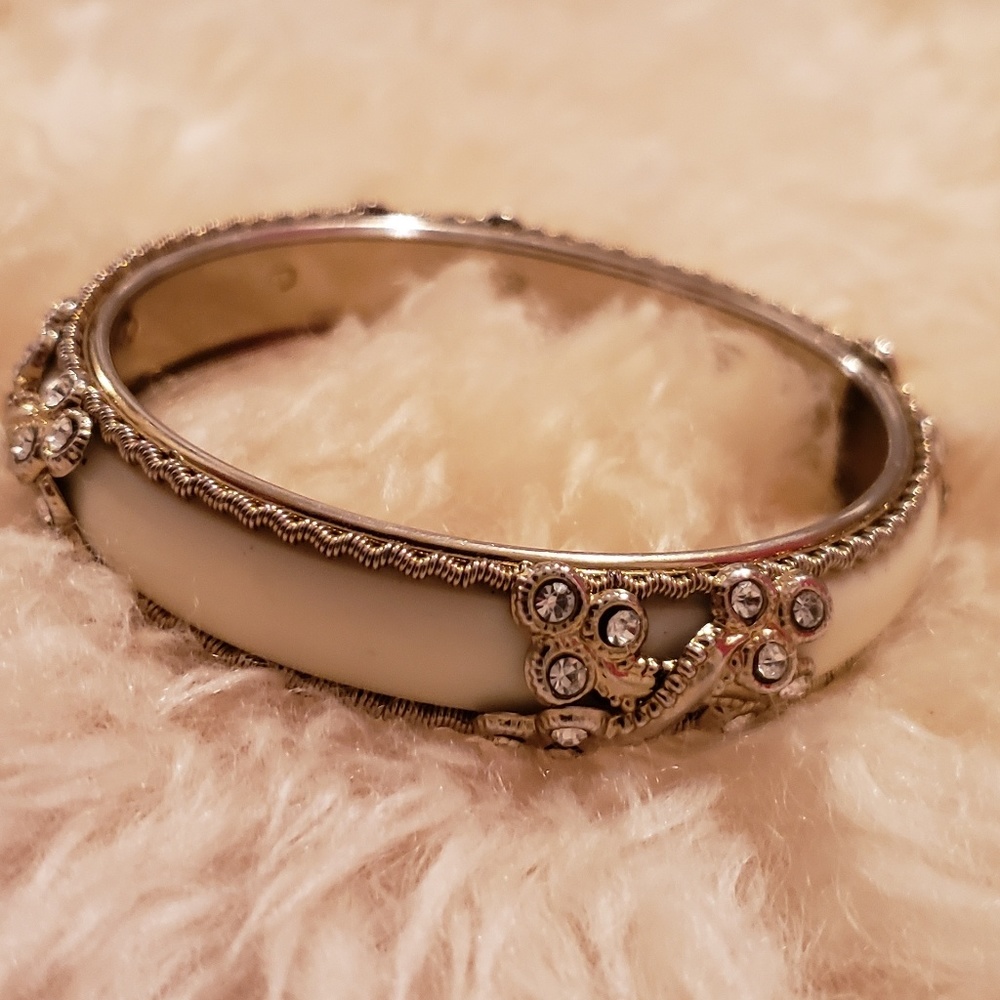 Costume bracelet